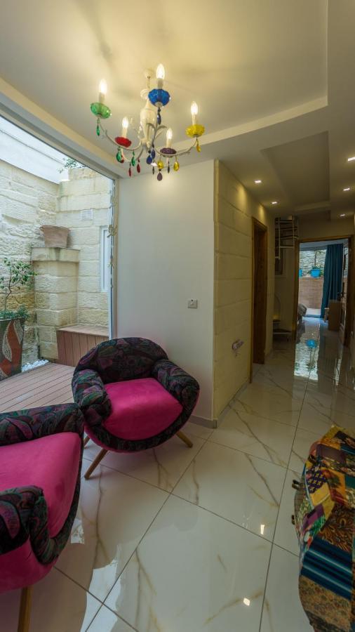 Ta' Gilard - Lovely Renovated Holiday Home Zabbar Ngoại thất bức ảnh