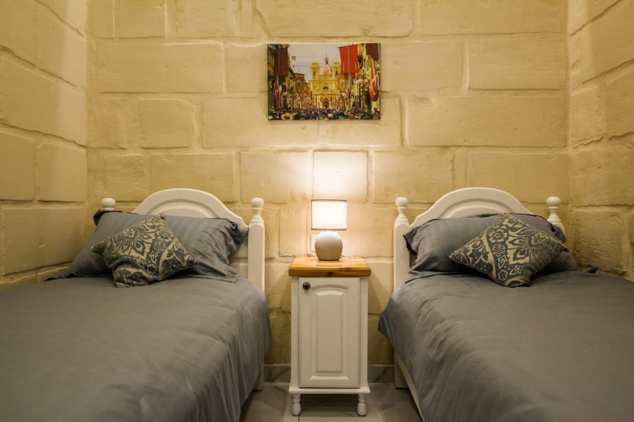 Ta' Gilard - Lovely Renovated Holiday Home Zabbar Ngoại thất bức ảnh