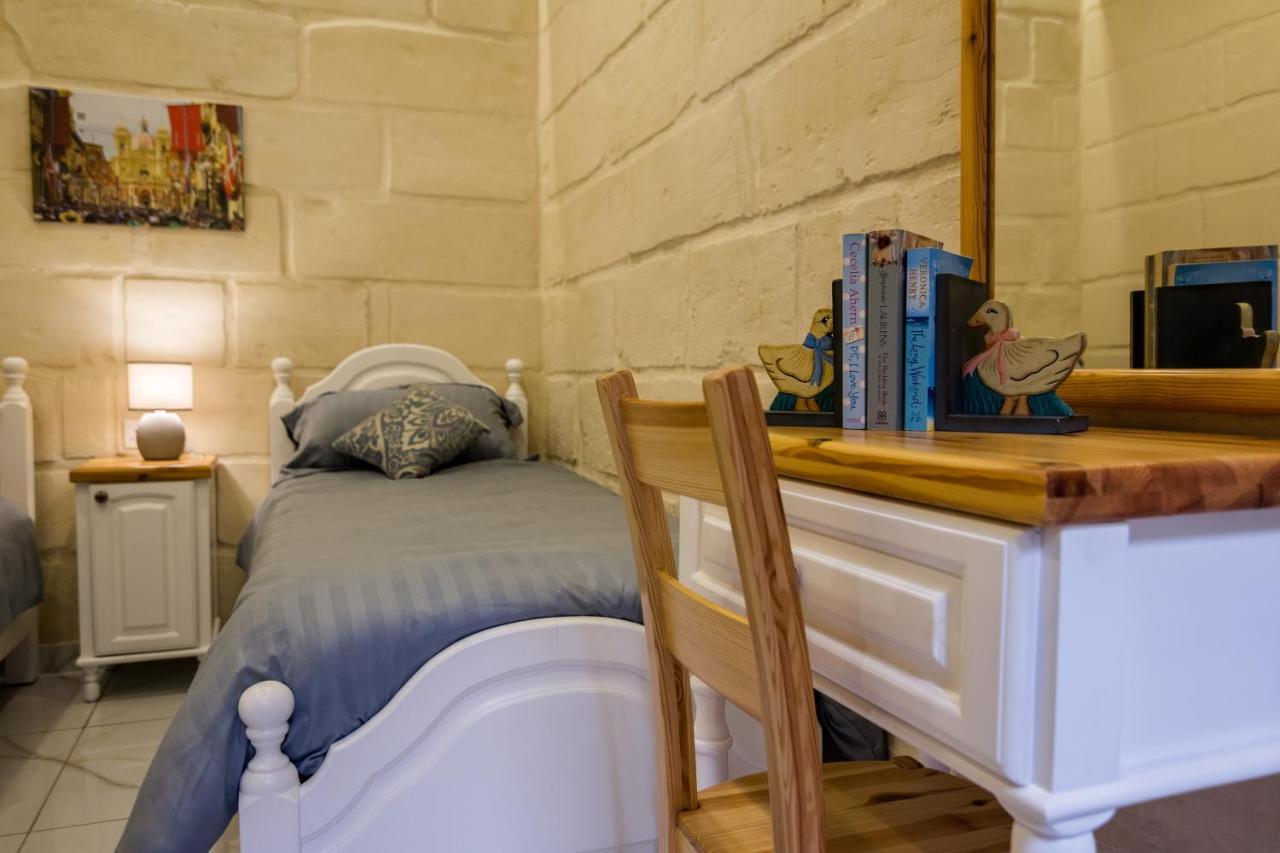 Ta' Gilard - Lovely Renovated Holiday Home Zabbar Ngoại thất bức ảnh
